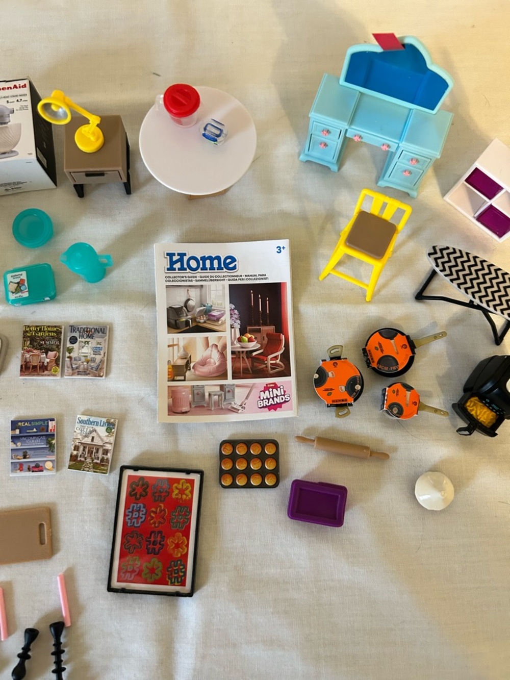 Mini Brands Home Collection-32 Pieces - Picture 3 of 5